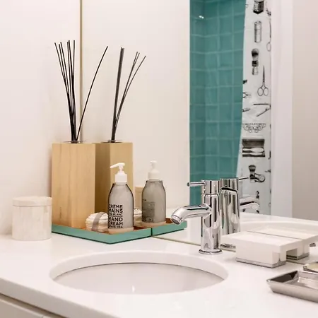 Apartament Altido Fresh 2-bed Flat Nearby Garden Marcelino Mesquita *